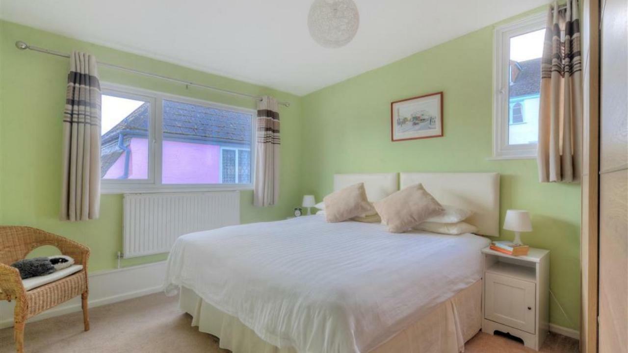 2 Mill Green Court Apartment Lyme Regis Bagian luar foto