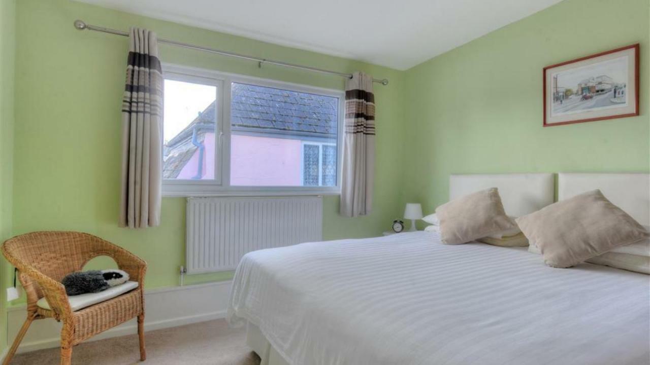2 Mill Green Court Apartment Lyme Regis Bagian luar foto