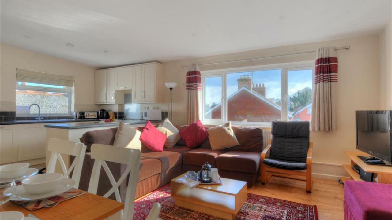 2 Mill Green Court Apartment Lyme Regis Bagian luar foto