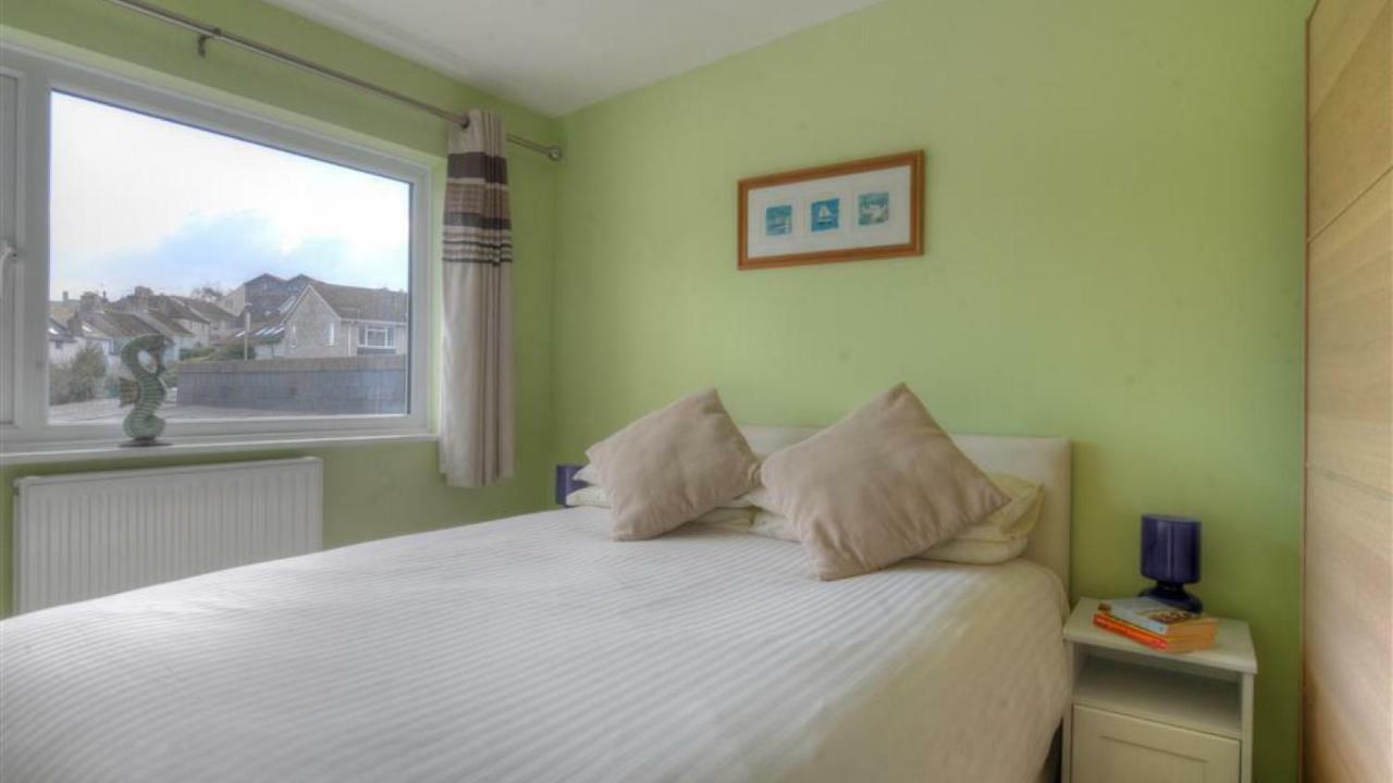 2 Mill Green Court Apartment Lyme Regis Bagian luar foto